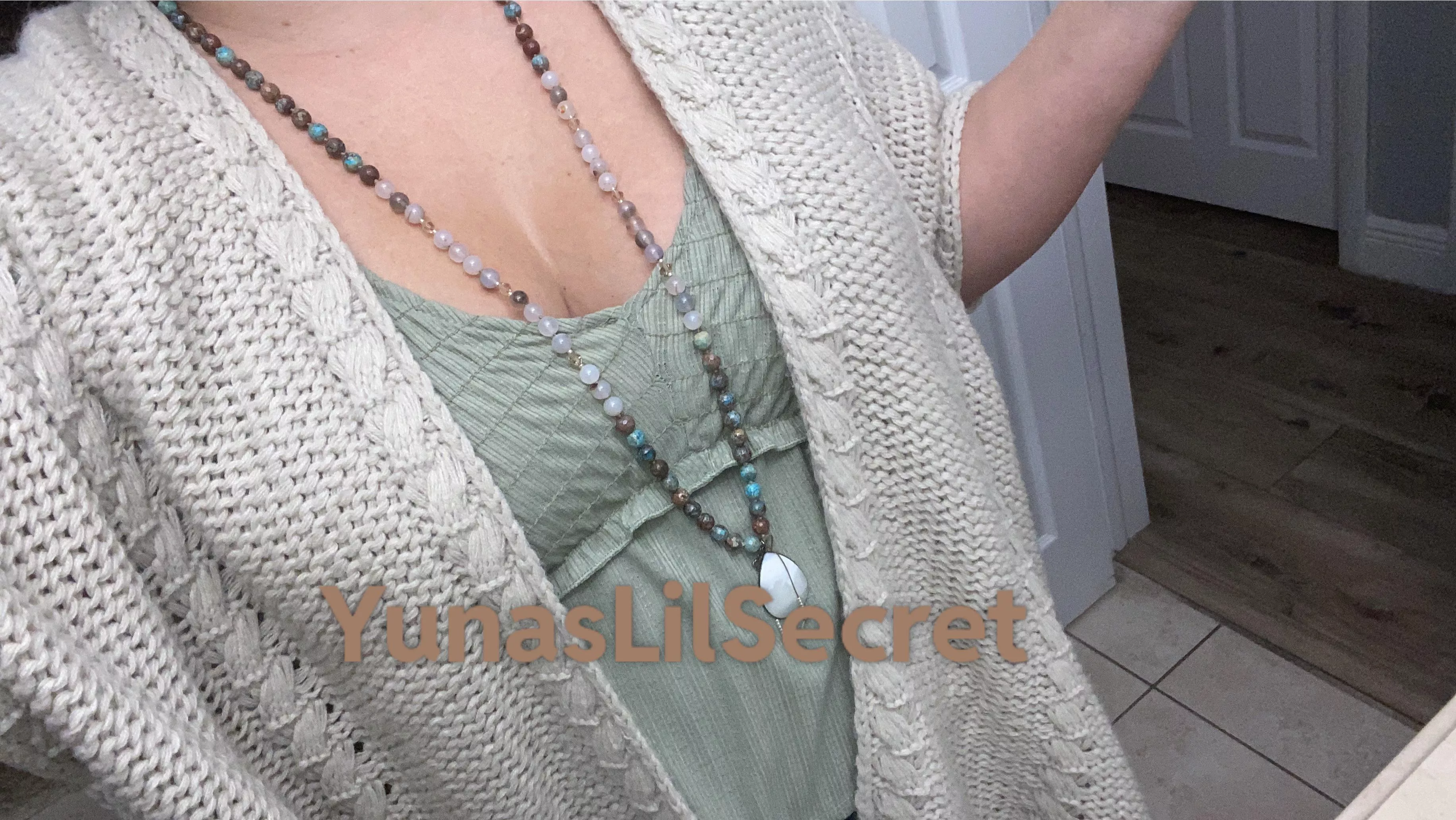 Like my new necklace! Just got it! Been wanting it for months [F]