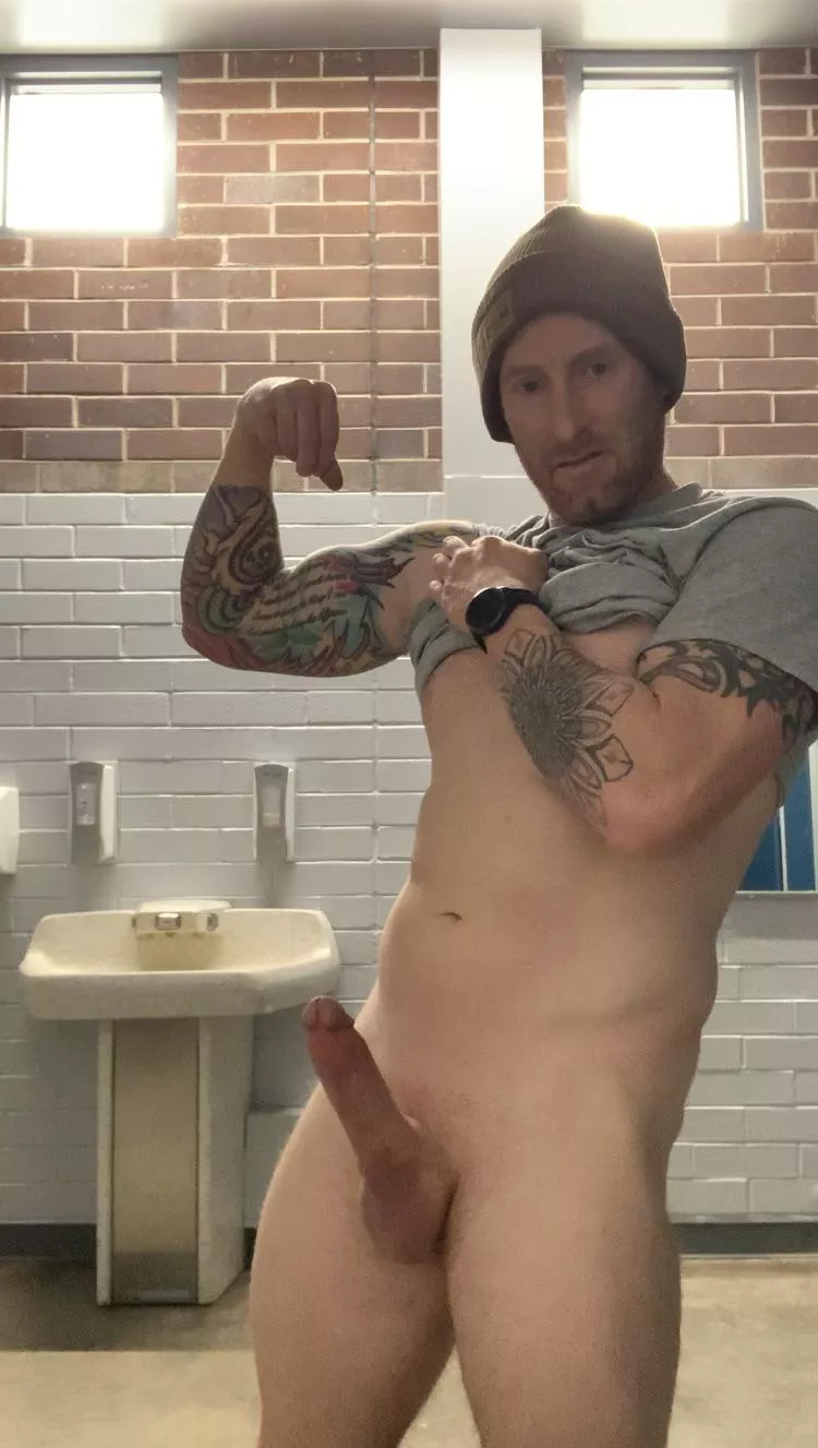 (M) What do you ladies think of my gym progress. Shoot me a message
