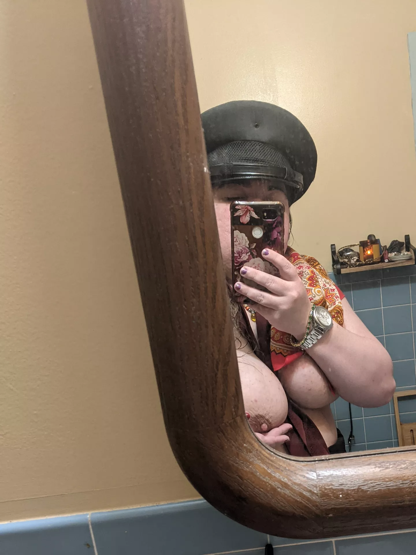 Not cosplaying as a specific character here but having fun being dressed up like this 😉