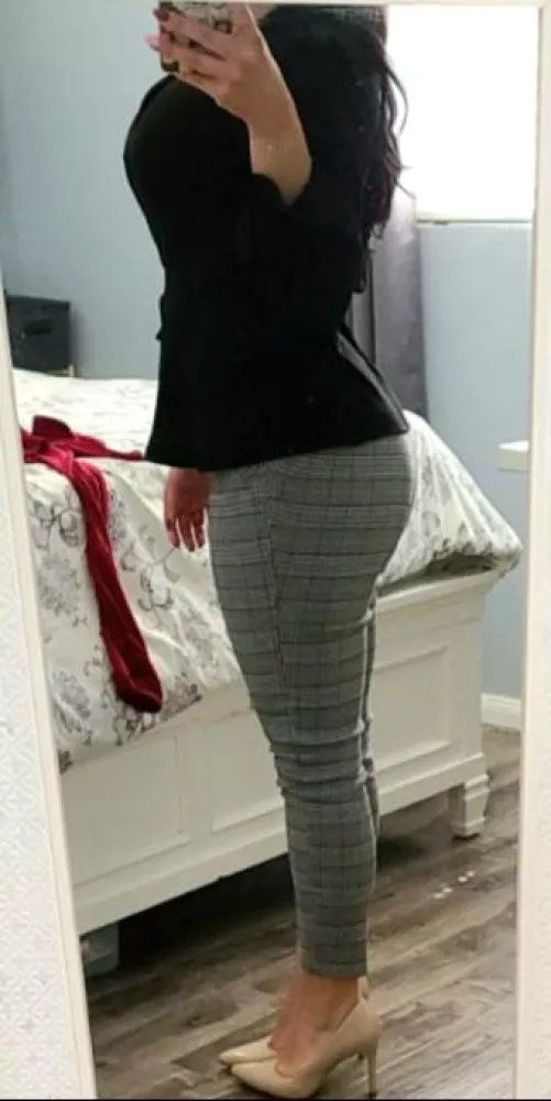 office meeting... will this get the Boss' attention? potential bull if he plays his cards right