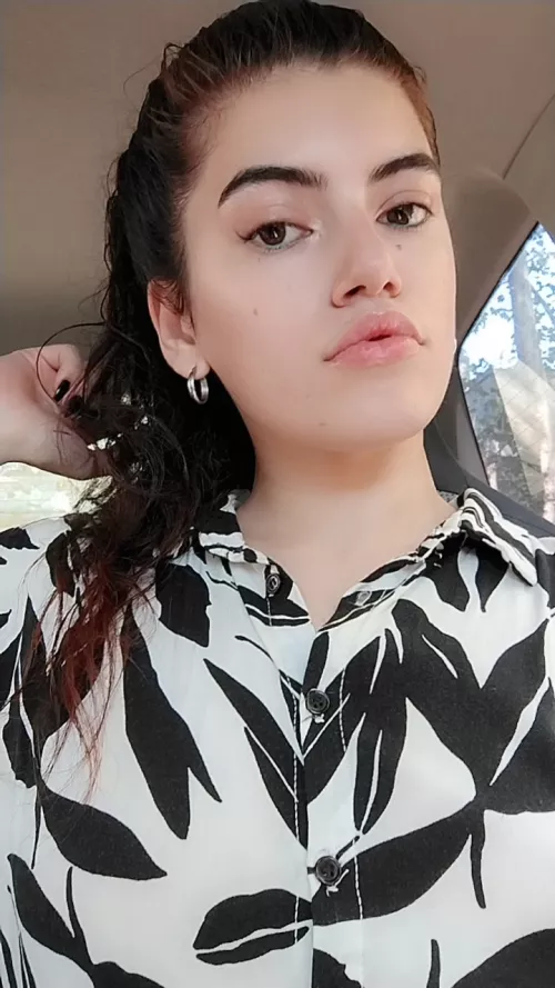 [selling] Good morning losers, ready to submit and play? Kik: angelgoddess263