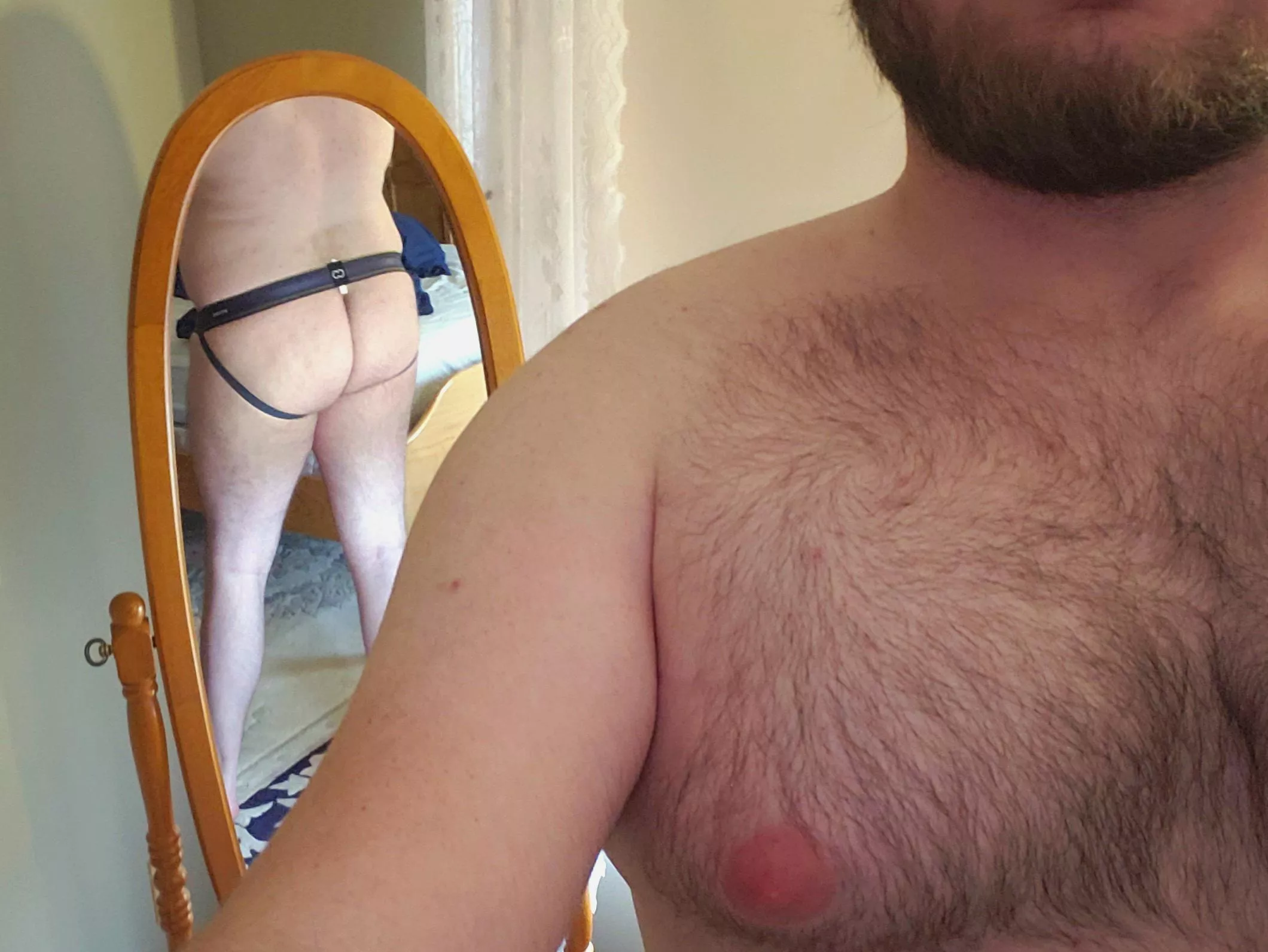 Showing off the beard and butt in my new jock. Hope you don't mind