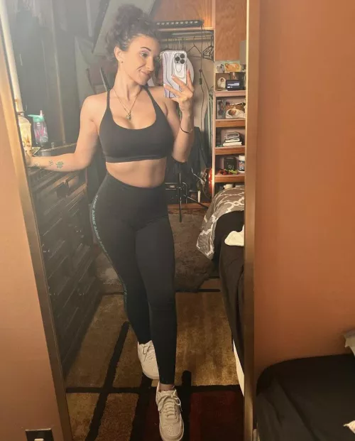 Someone wanna spot me? 😘