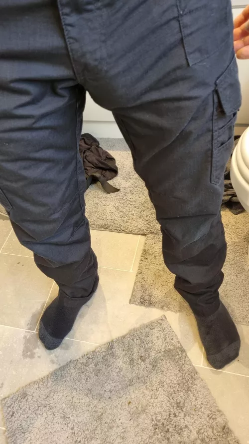 these work pants really show off the bulge
