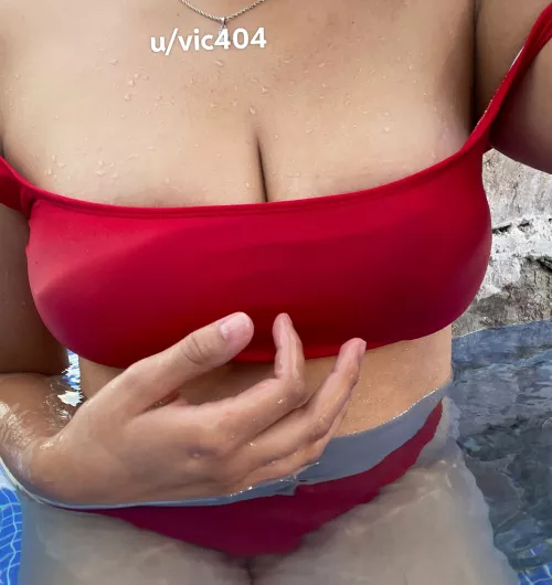 Wanna join me in the pool? ;)