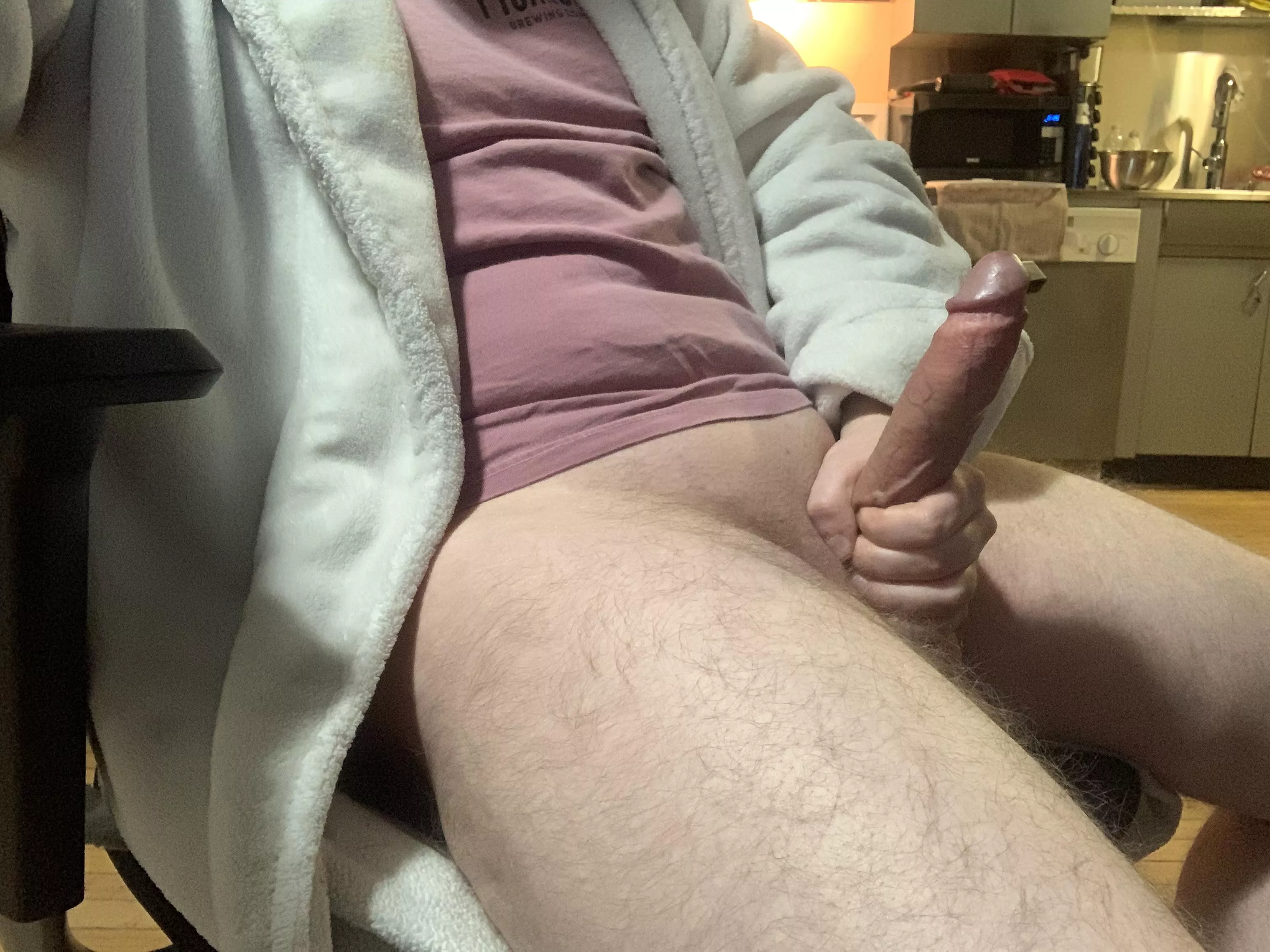 Want to feel how thick it is when it hits your face?