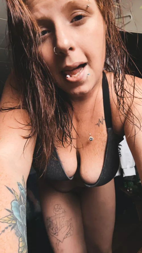 Who doesn’t enjoy some cleavage