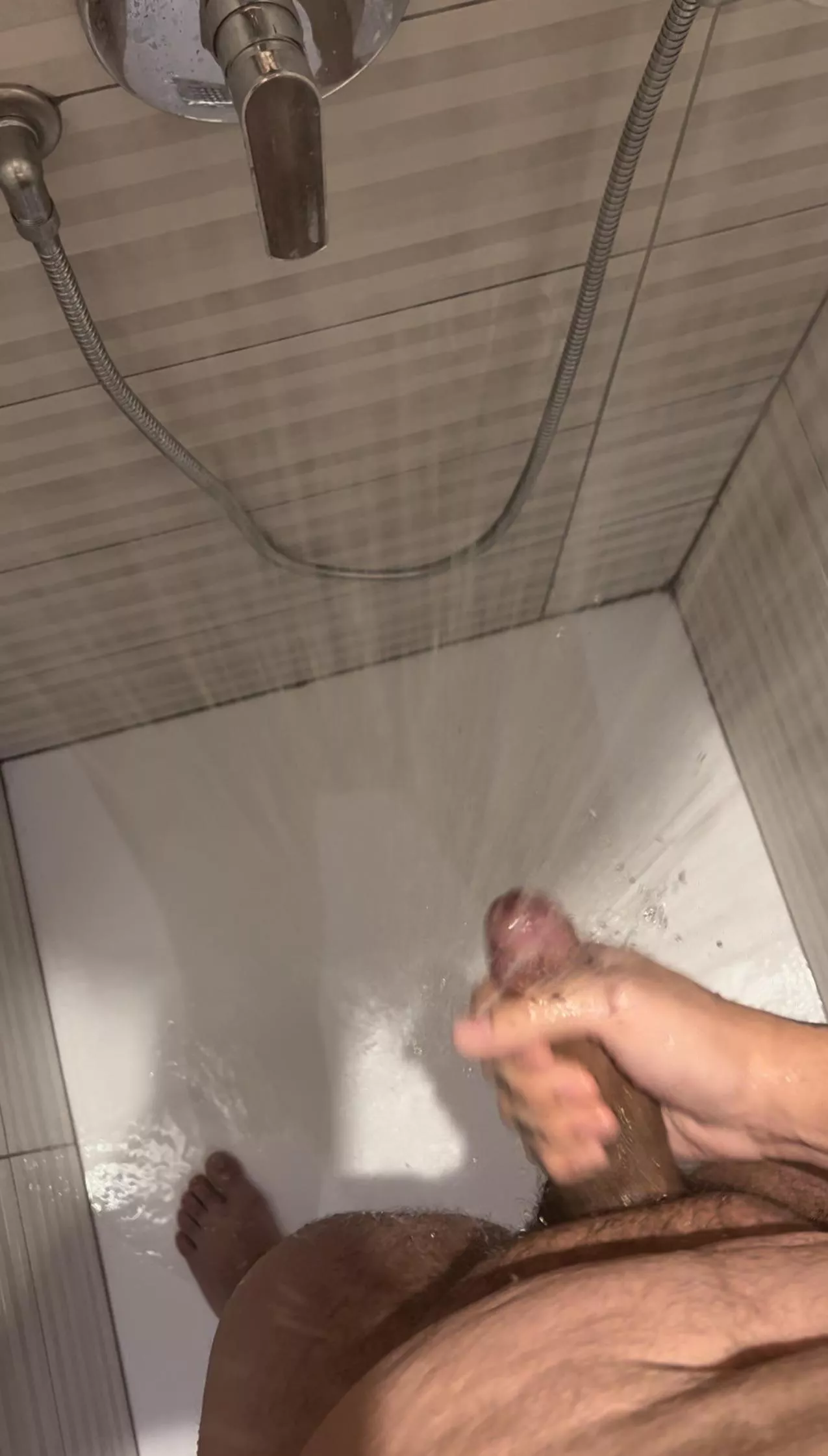 would you suck me in the shower? 👀😛