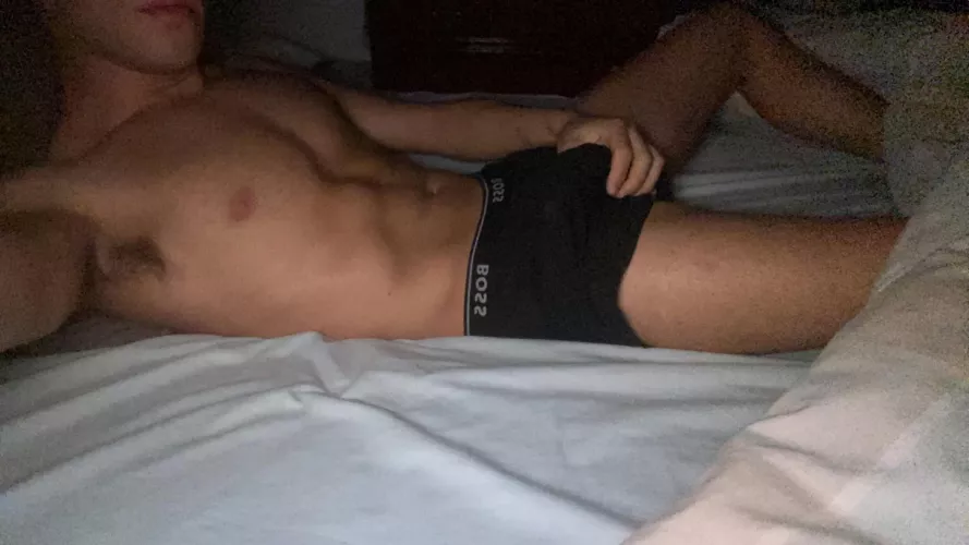 21 fit looking for muscular only. snap: jerk_off23