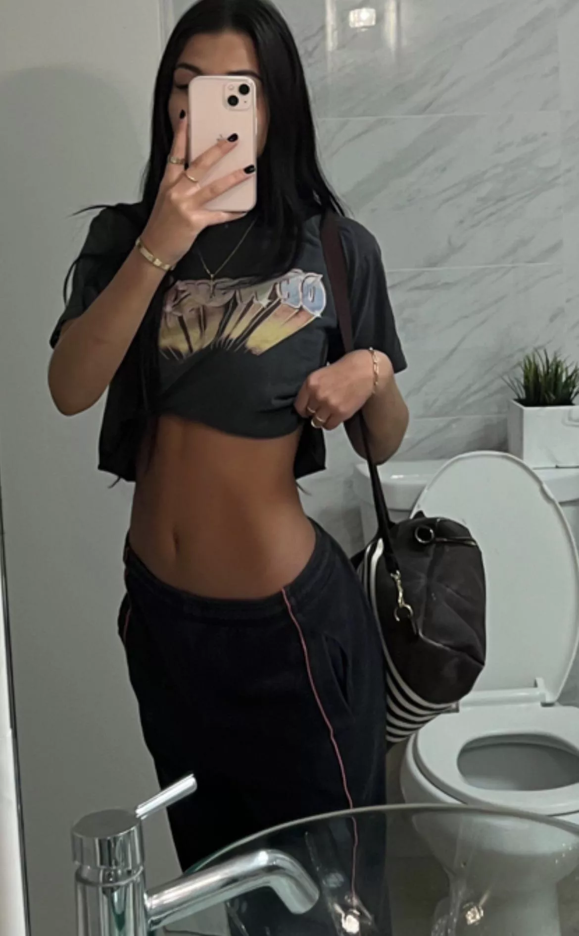 [22F] haven’t posted here in a minute