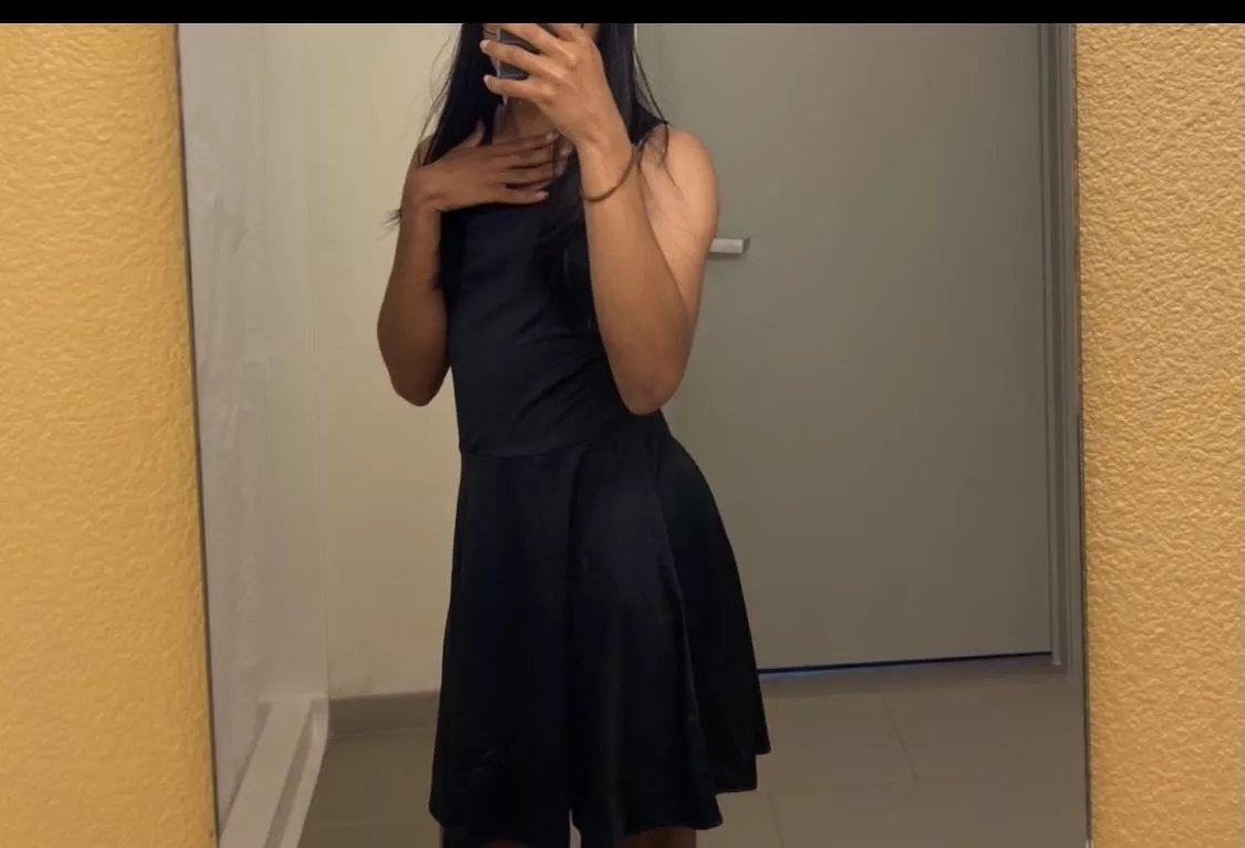 [23M4M] I am a Black Femboy in Cleveland looking for a White Jock to use me. I love BWC and want to submit to a White Man. More specifically, I would love if a White MAGA guy took advantage of me. I’d ideally want to be a personal cock slut. My pics ar