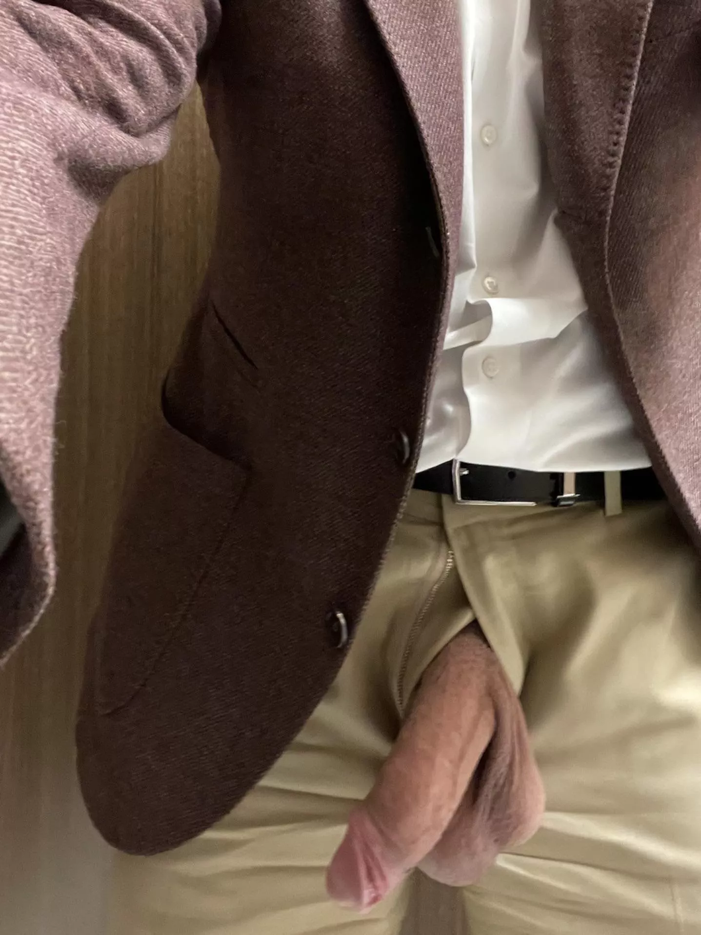 (39) Dad’s going to need you to work late