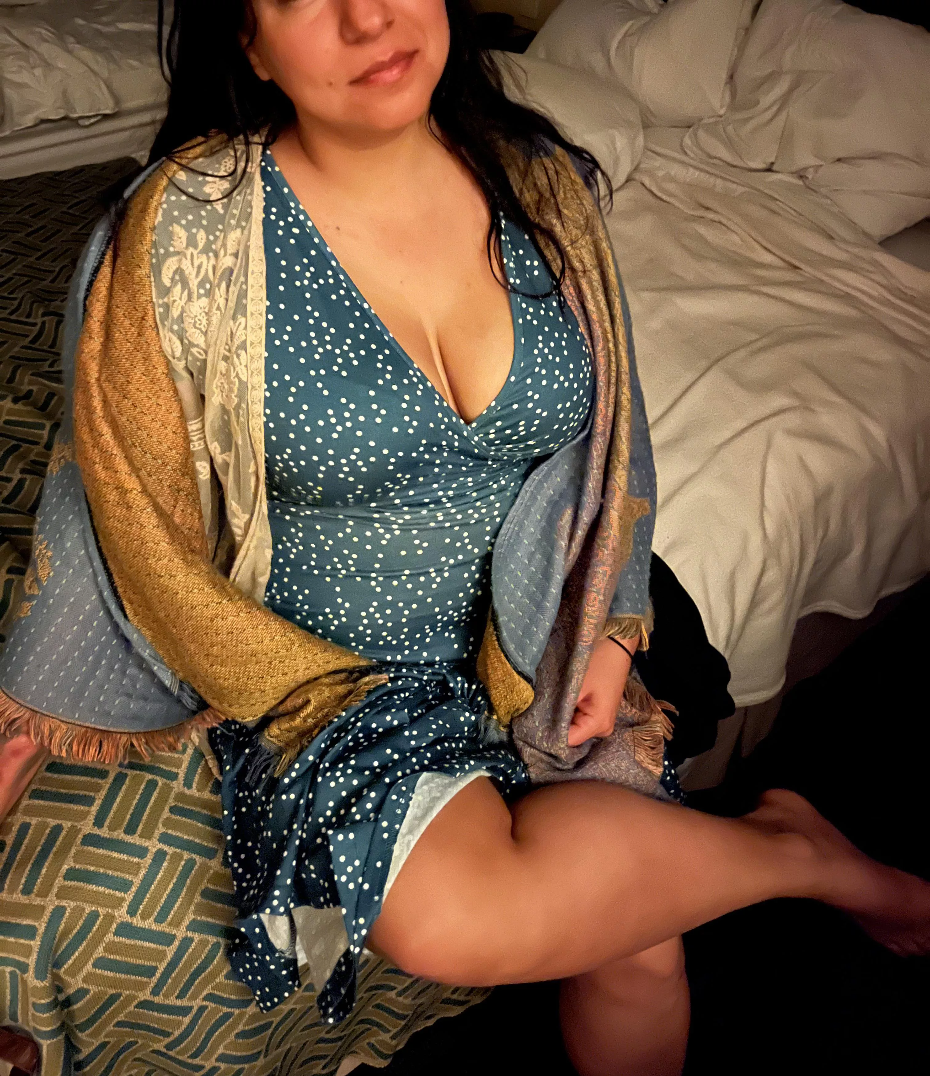 43 yo 5’9 wifey liking sharing her 😬