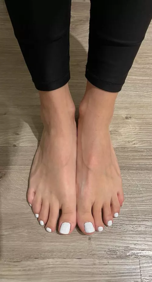 All the good girls go for white 🤍