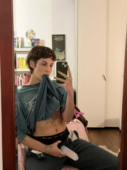 Can someone masculine top you? Or is it just girly girls?