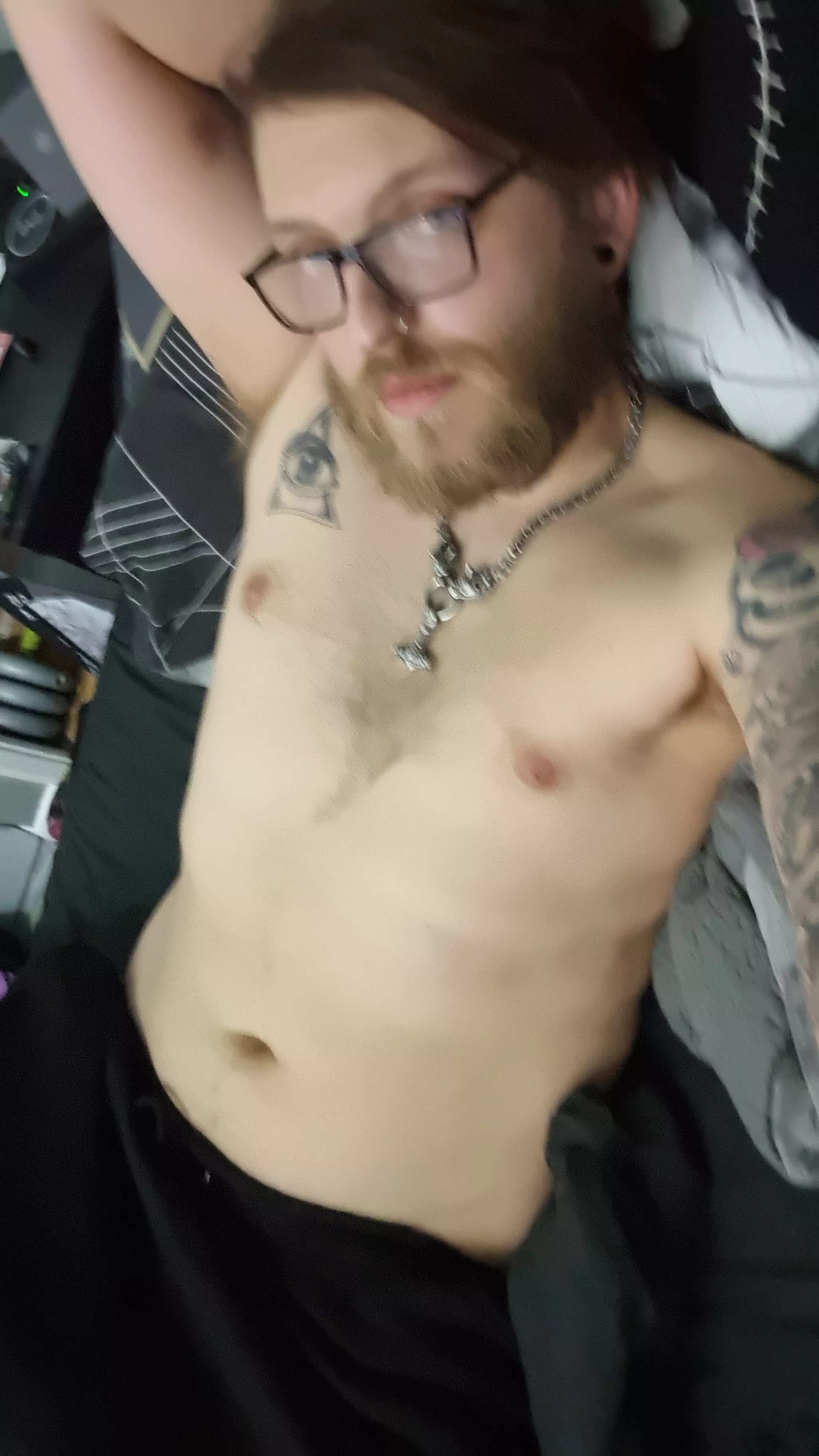 cum cuddle with daddy 🥵😈