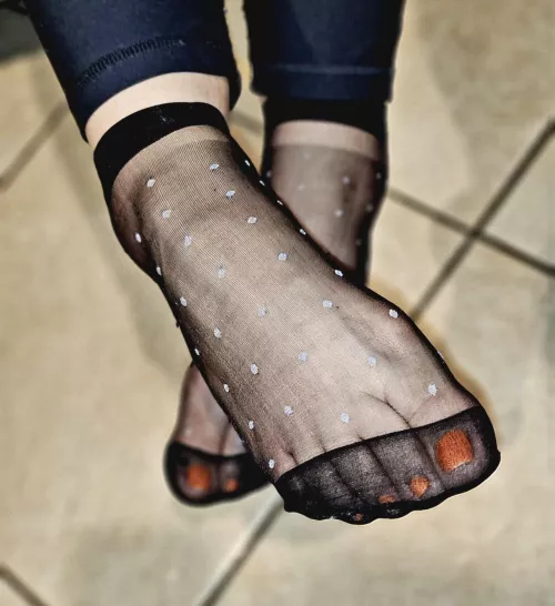 DMs are WELCOME !! [OC]