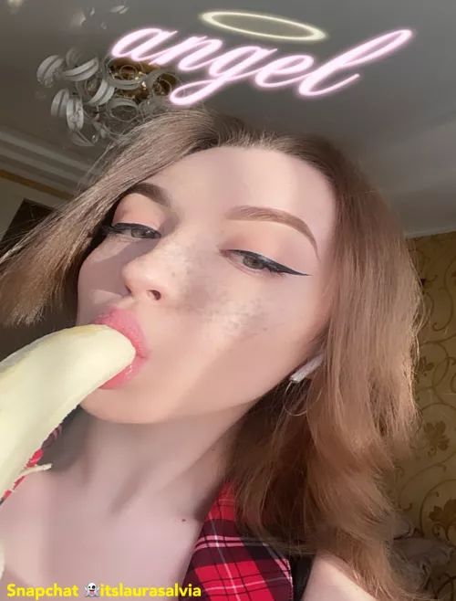 Do you think I could take a big 🍆? 😋