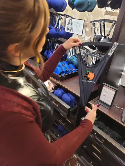 Do you think these VS panties will look good over my black latex?