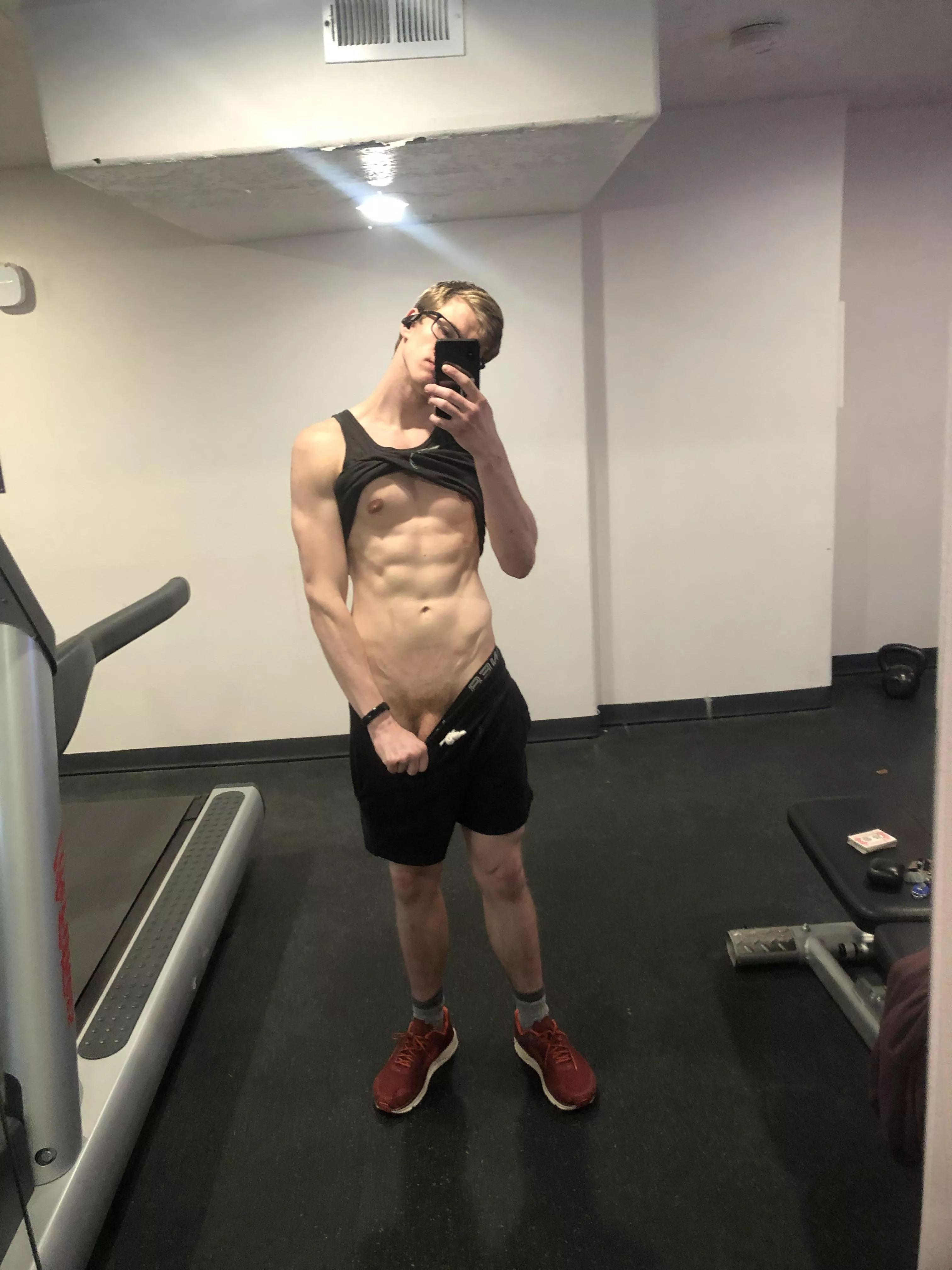 Here’s a pic I took at [M]y apartment gym today during my workout