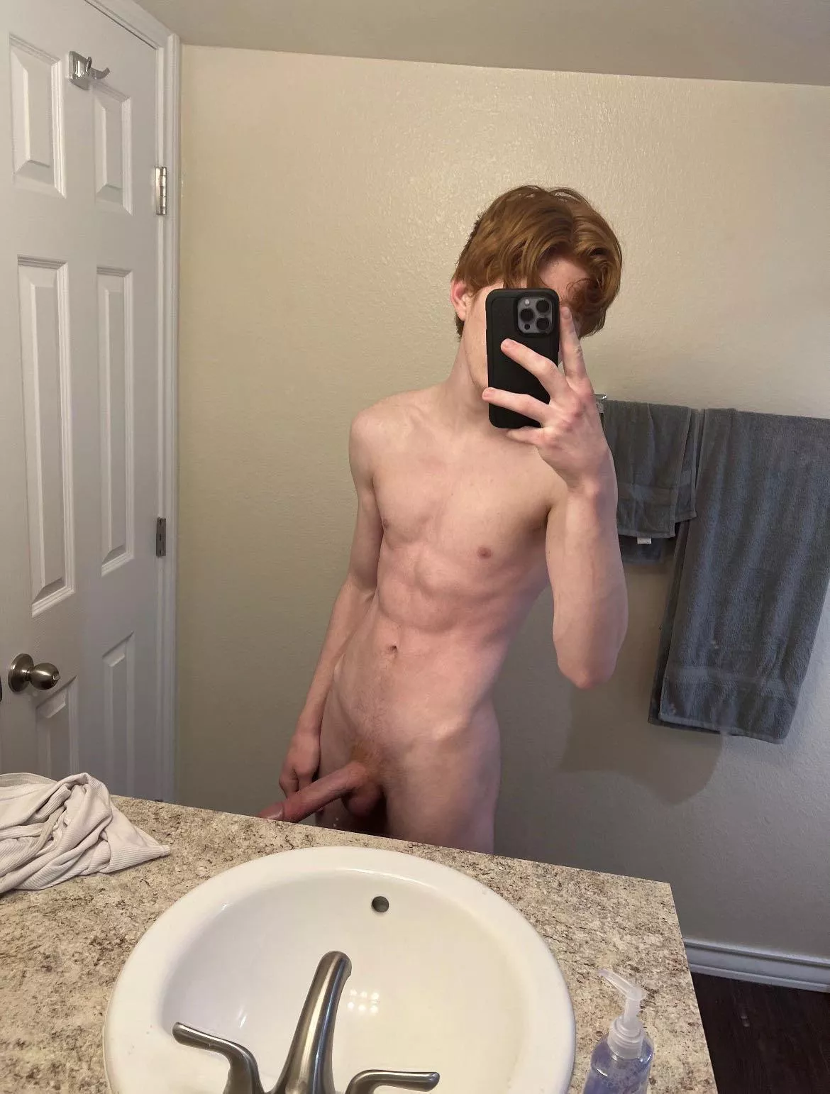 Hmu😏