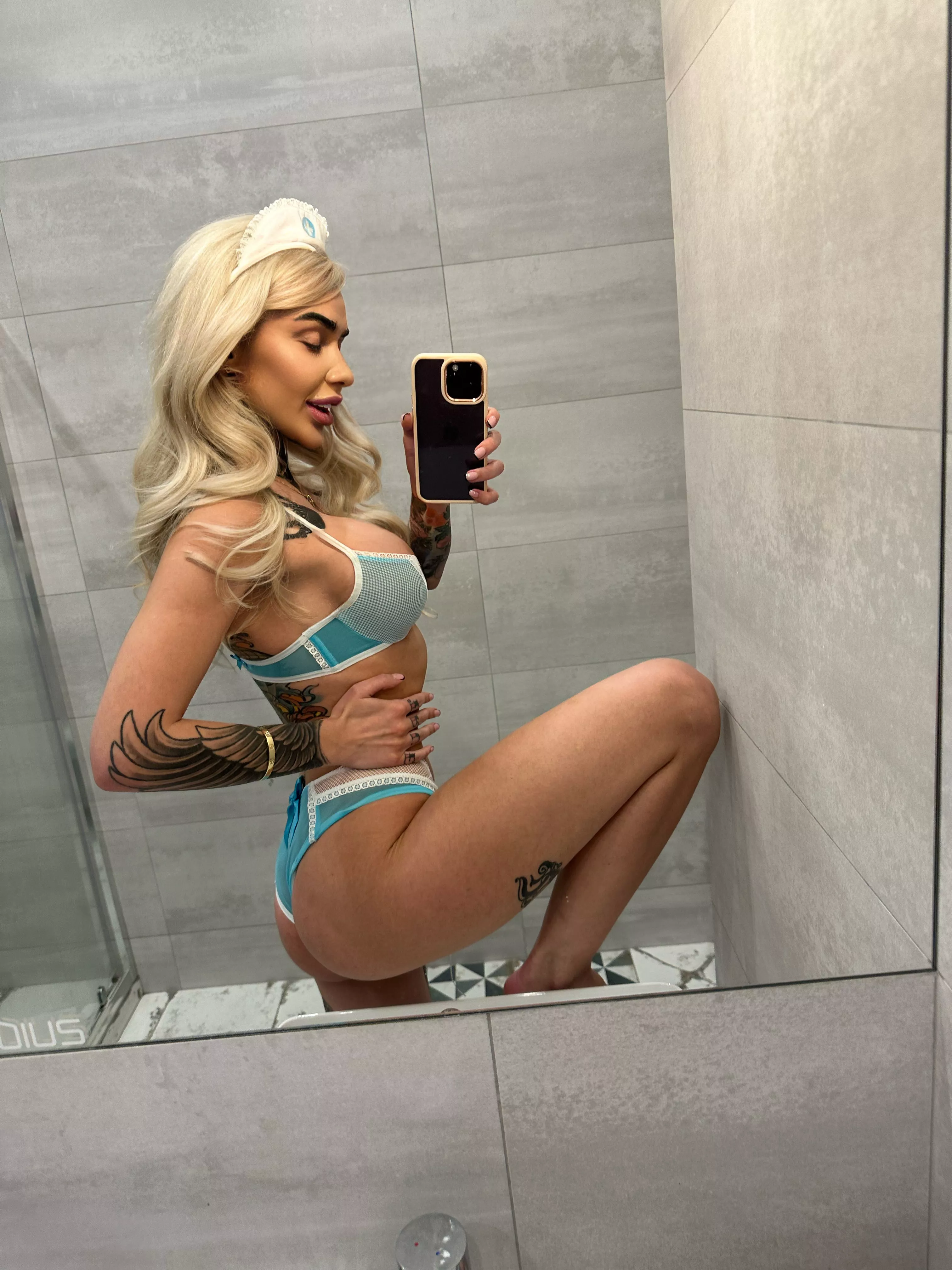 I am in a very cool and playful mood today [OC]