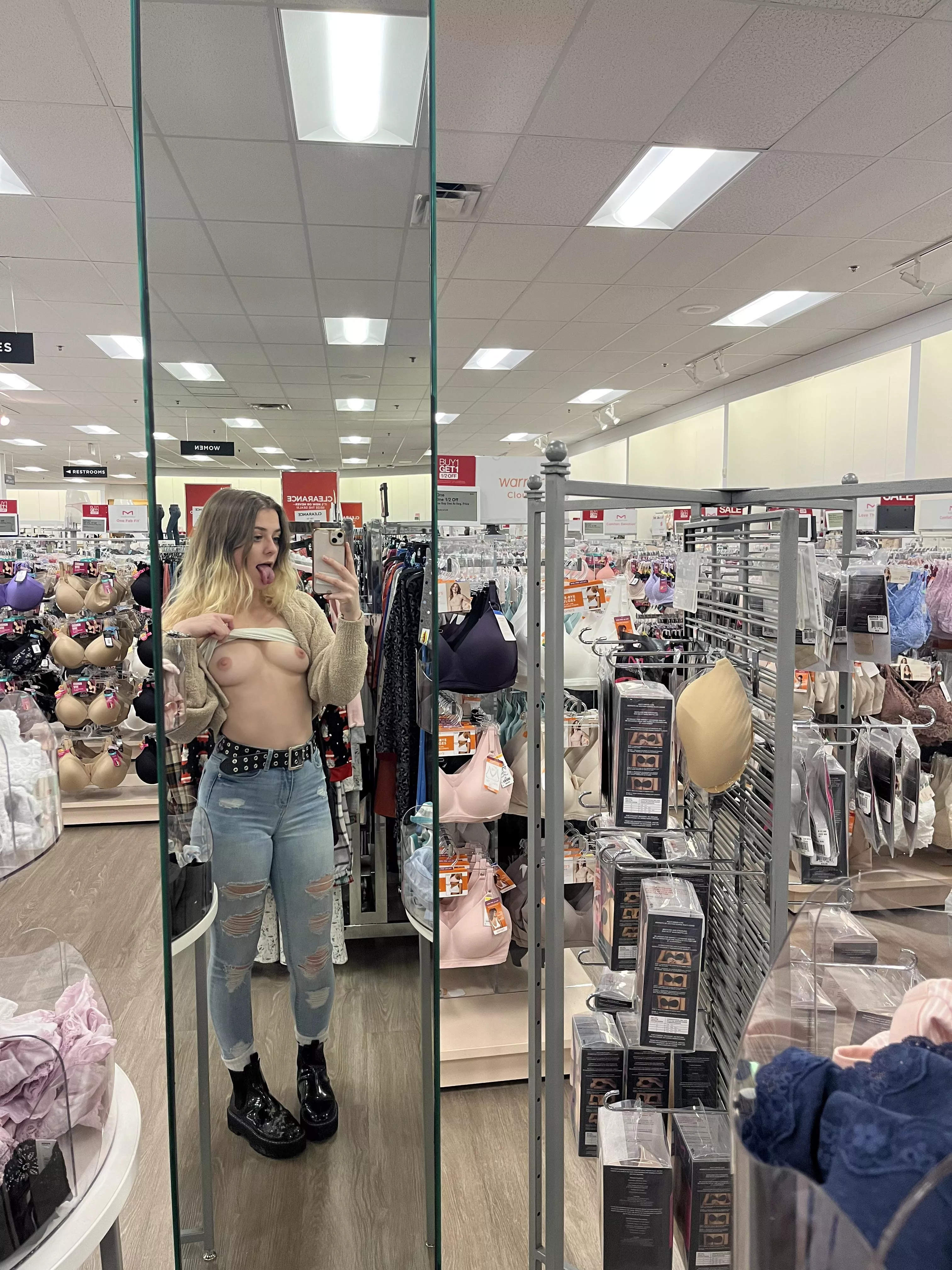 I masturbate in every fitting room