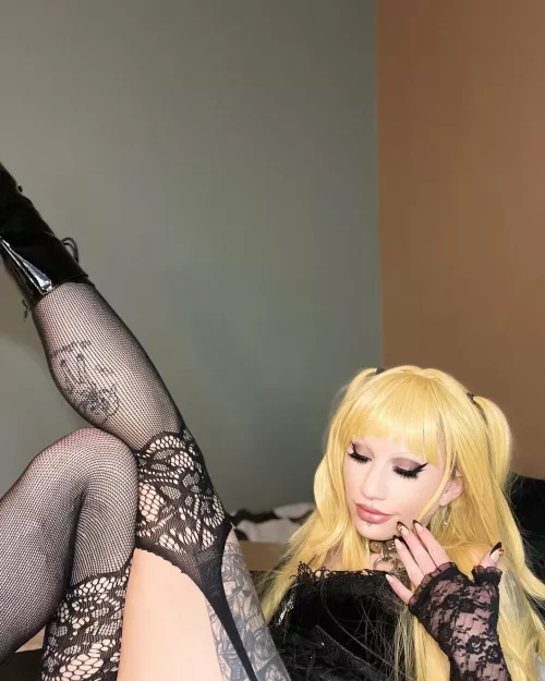 I think suspender fishnet stockings are my new fave kind