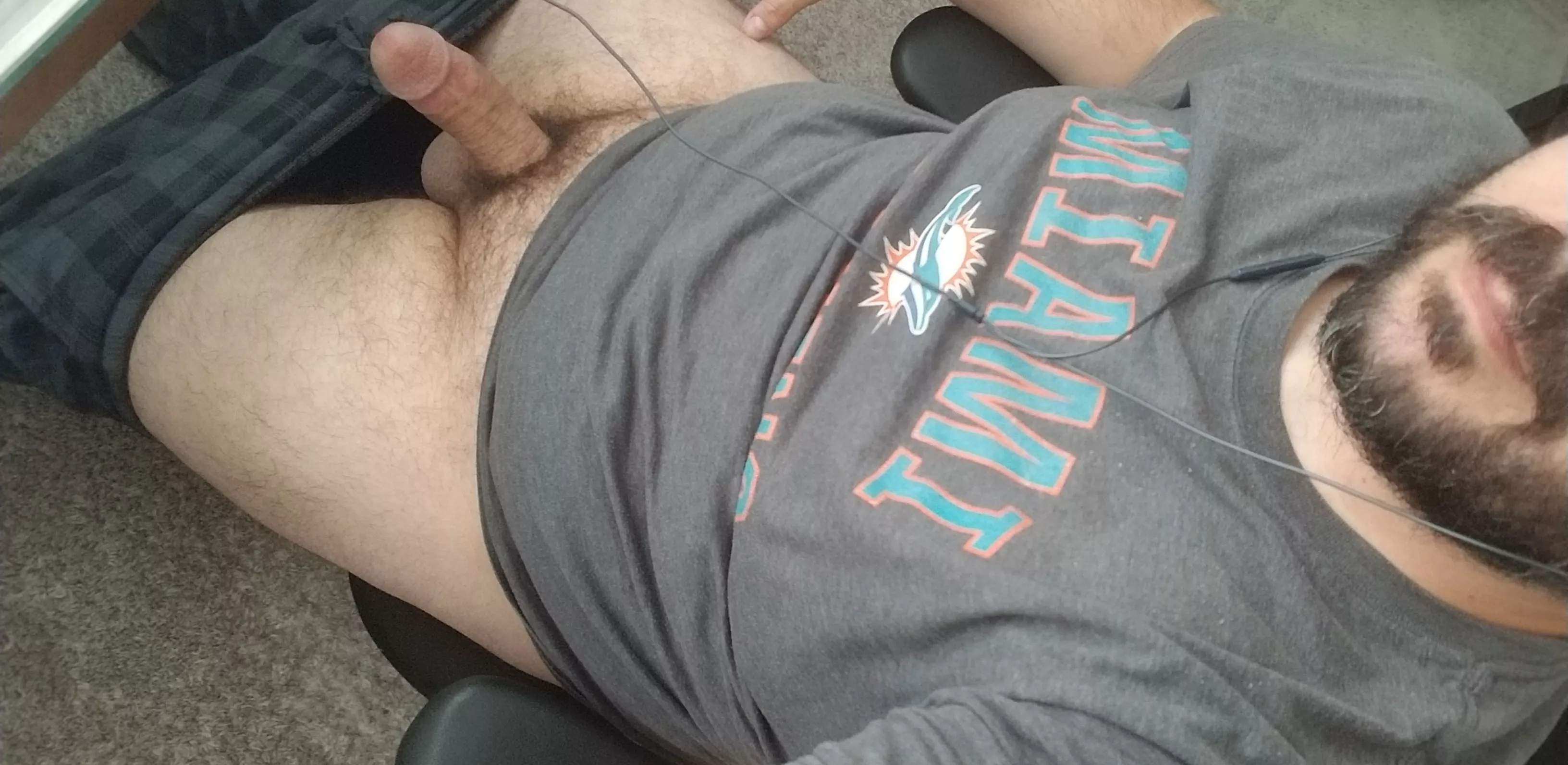 I'm costantly torn between wanting to breed a sexy pussy or ass, or just suck on a cock til it busts in my mouth. Anyway, I was horny so I took out my cock while working.