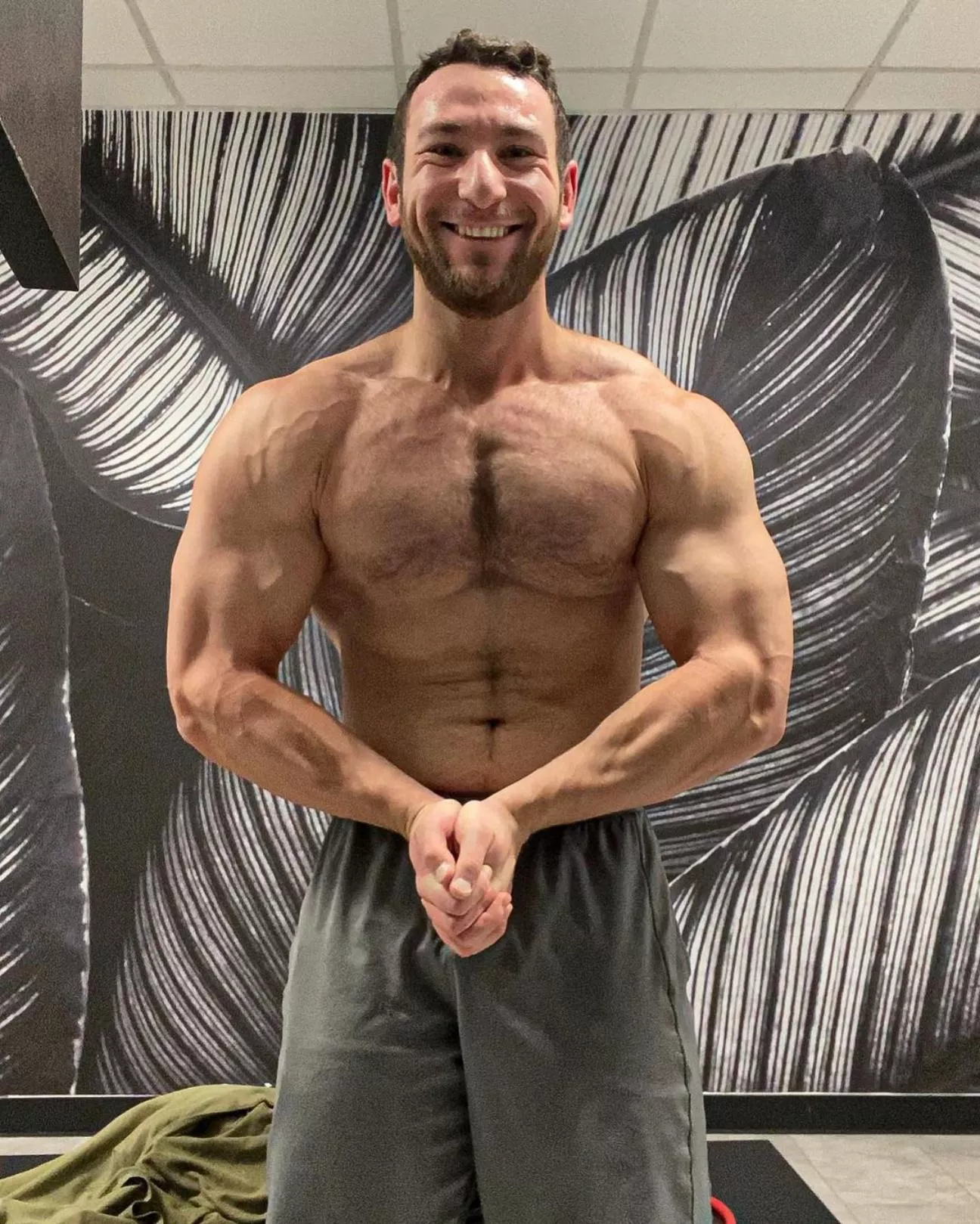 I'm not a leprechaun, but I play one on tv! 🍀