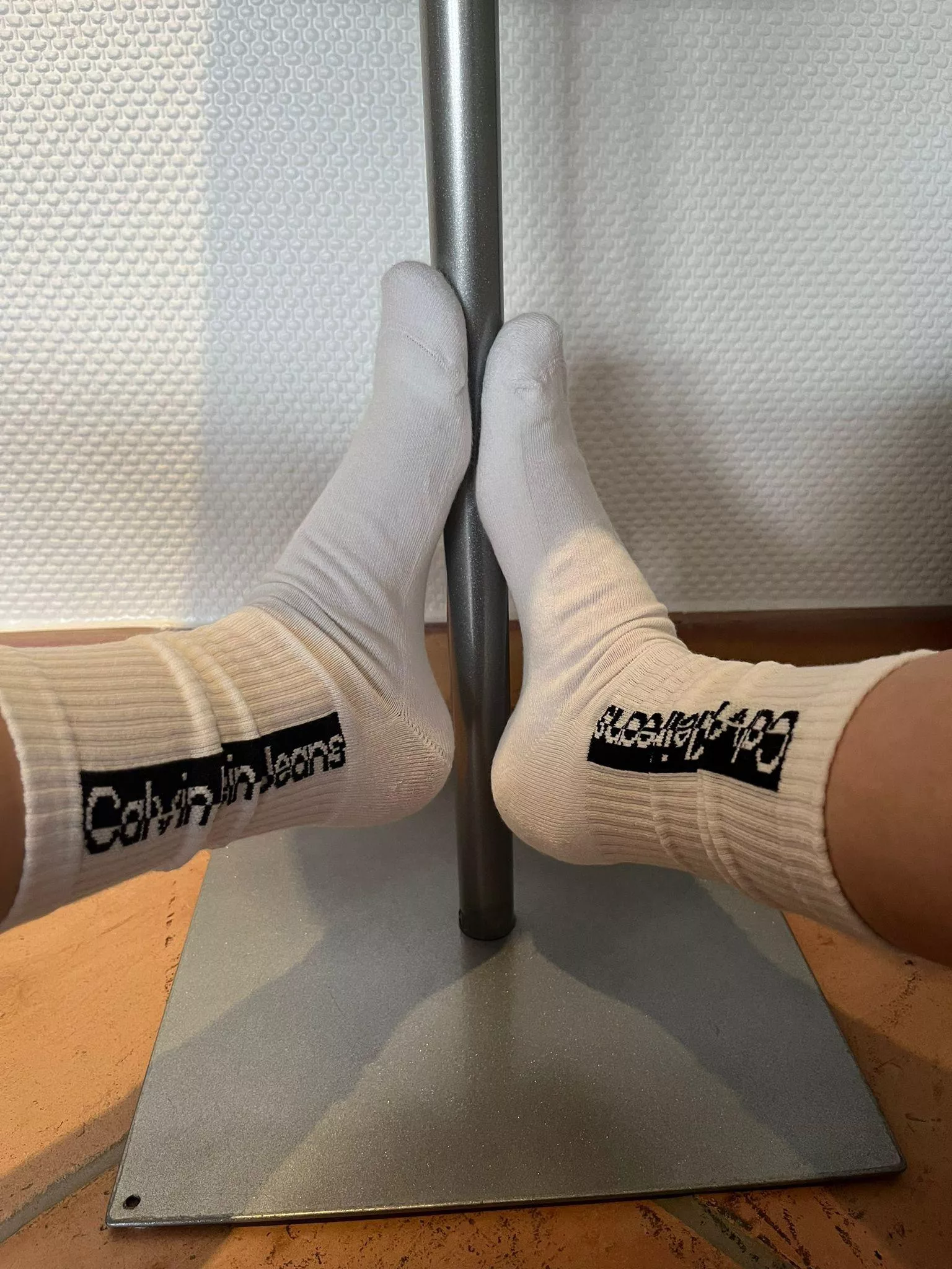 Imagine how it feel between them