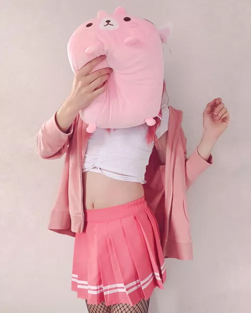 Its getting warmer outside :3