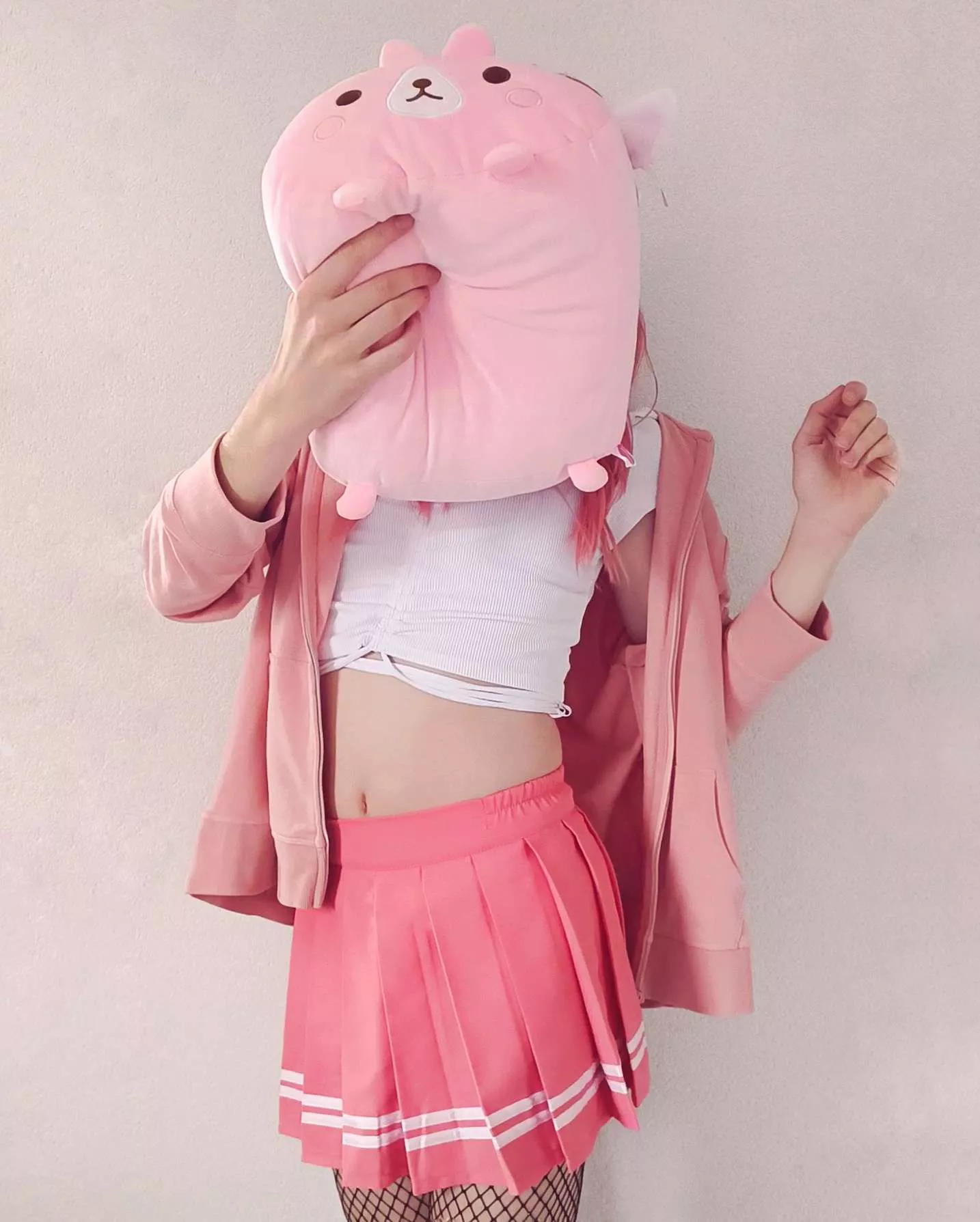 Its getting warmer outside :3