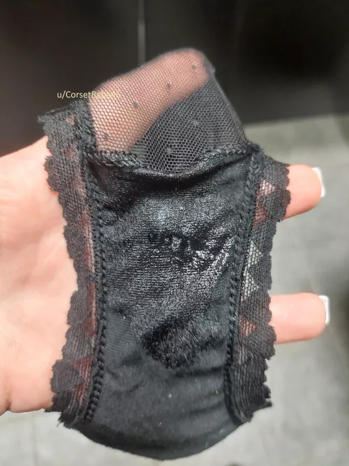 Look what you made me do Reddit, another pair soaked!