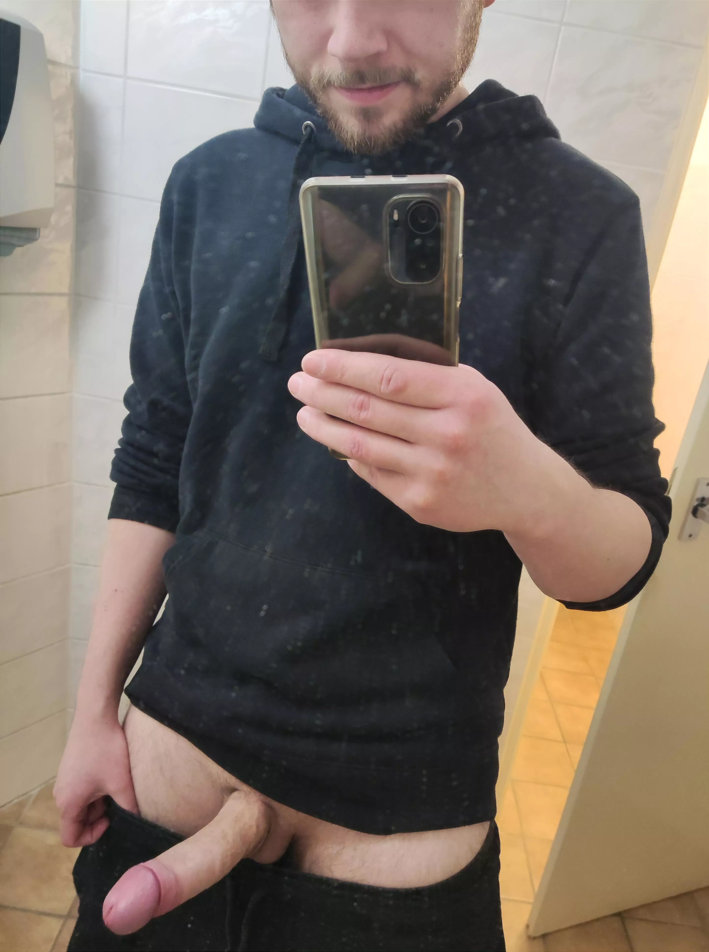 Looking for someone who would drain me during work-break.