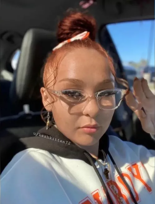 Meet me at the game and you could get lucky tonight