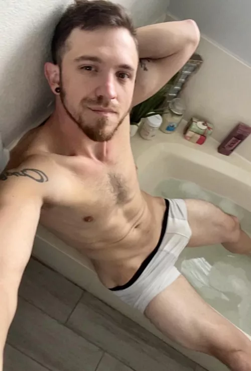 Need a cute splash partner to cover in bubbles :)