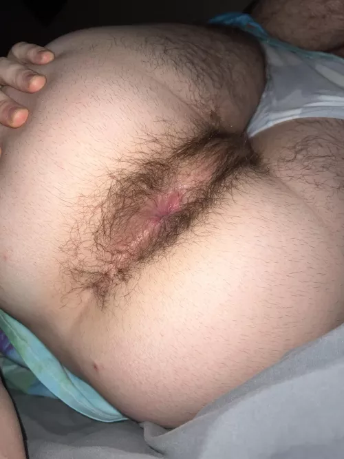 One manly fucking hole 😈