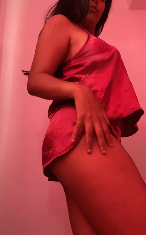 [Selling] Video calls • Sexting• Femdom • Findom • Personalized photos • Fetish friendly • SPH • CEI • JOI • GFE • Serious buyers only✨ Kik Vane.moncada25 Telegram acavego25 OR DM ME