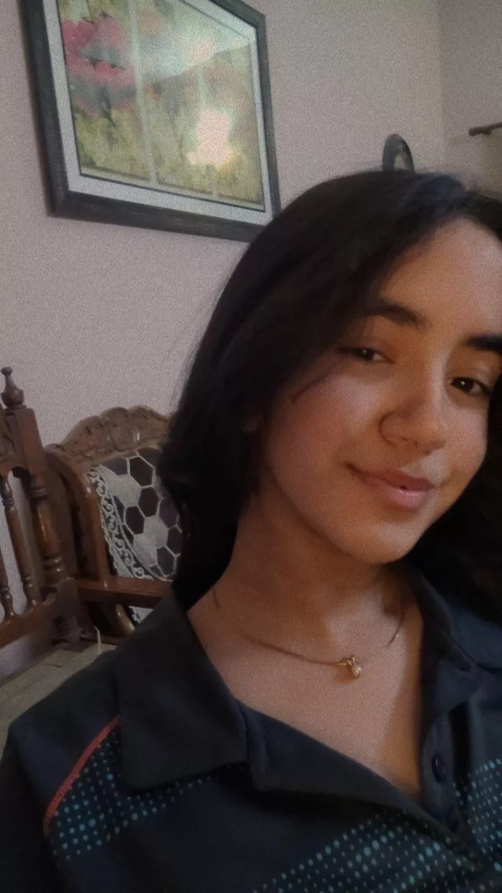 She's Indian and I think she's fucking hot🔥👅