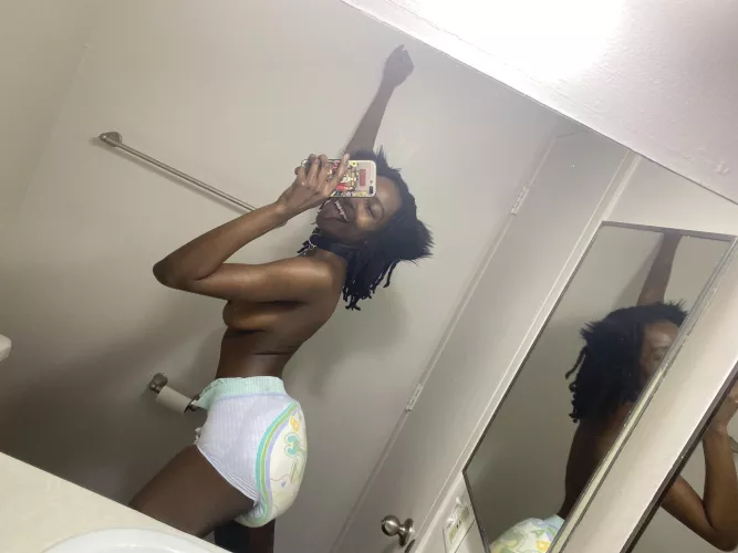 Soaked puppy sending smiles your way!! Don’t forget to smile today please!🐾❣️