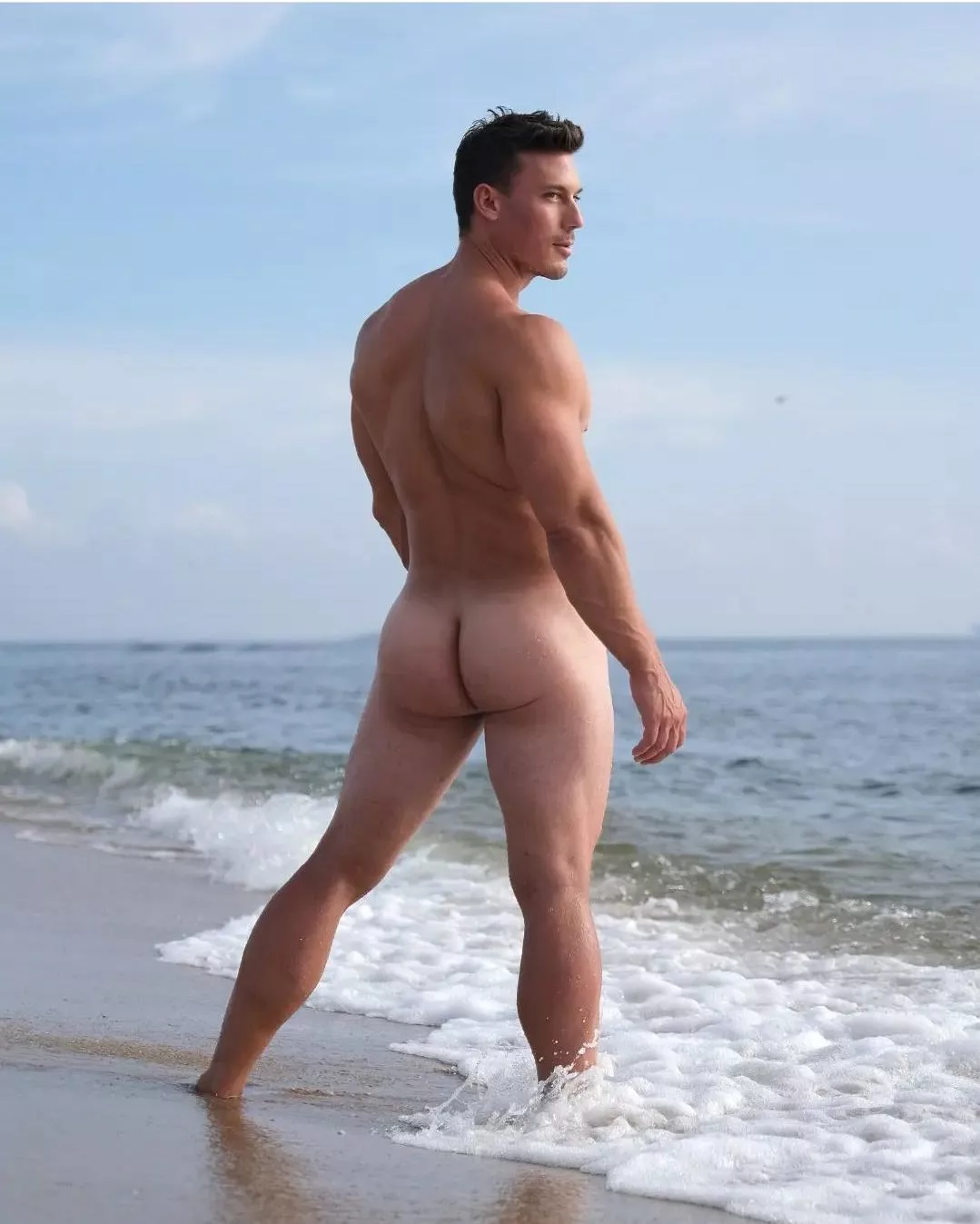 Suns Out Buns Out! Fun at my first nude beach