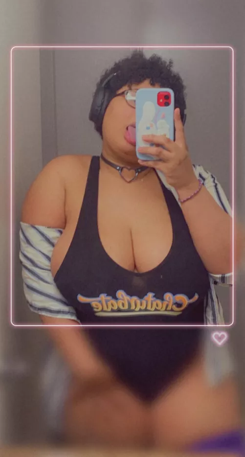 You can pull my collar just don’t break it