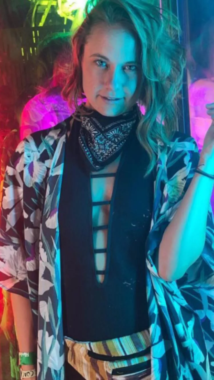 You have 3 hours alone with me in a fully stocked dungeon. How am I locked up and tortured? 26[F]