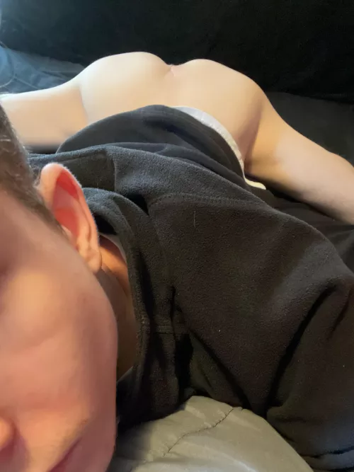 [18] a big cock needs to be behind me and takers?