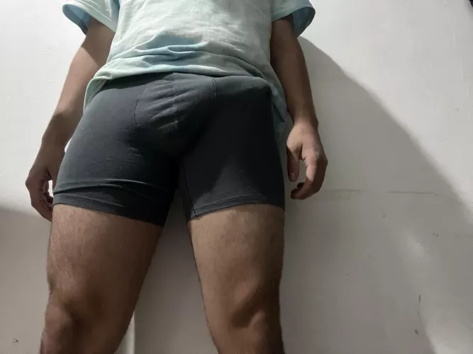 Based off this bulge how many inches we thinking??😈😏