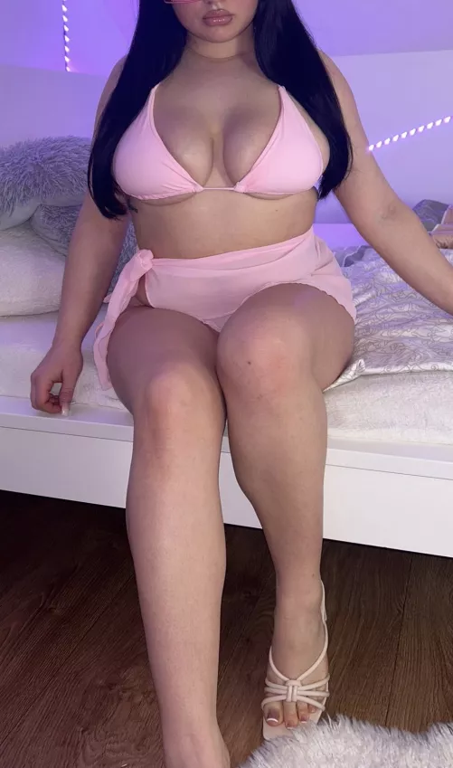 Big hips and big tits