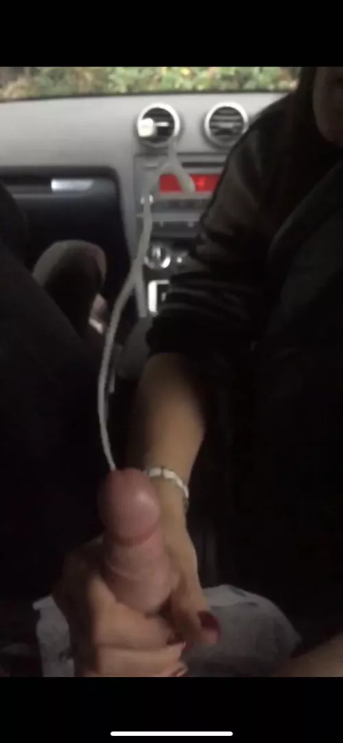 Car handjob ✊🏻💦😈
