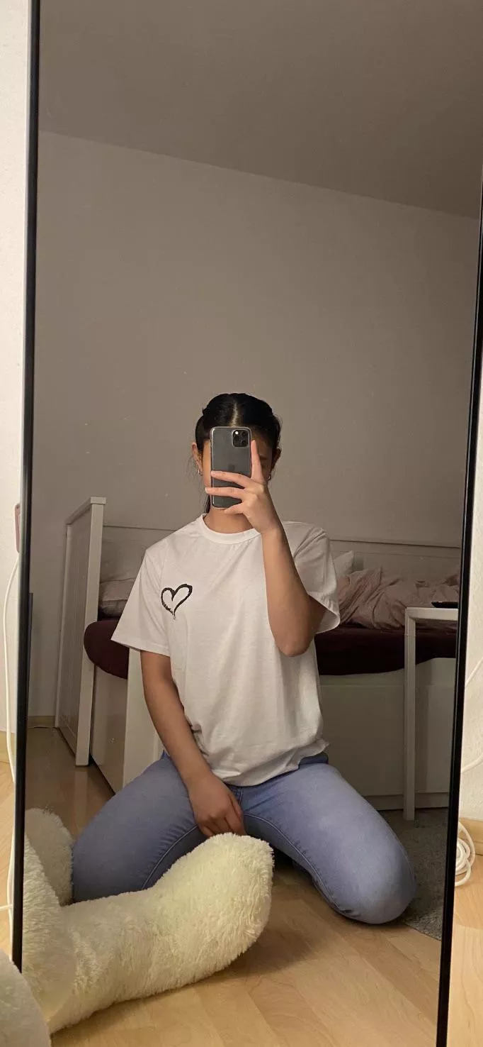 Casual outdoor look 😊