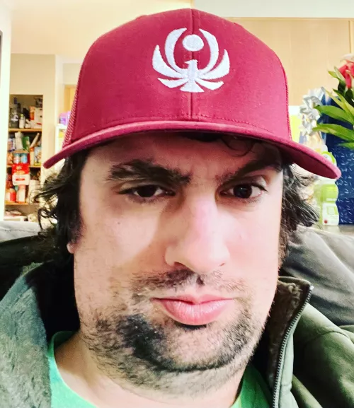 Destiny 2 has been a blast anyone else play ? Also am I hot lol